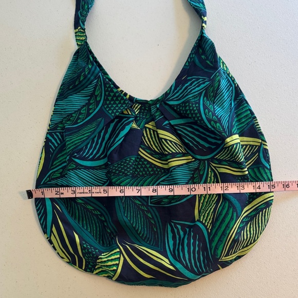 Old Navy Tropical Print Lightweight Crossbody Bag – Excellent Condition - Picture 5 of 6